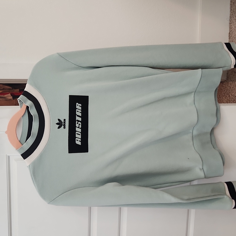 Adidas Sweatshirt